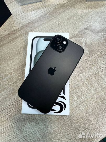 iPhone 15, 128 ГБ