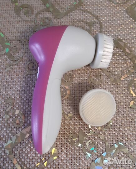 Щётка- массажёр для лица