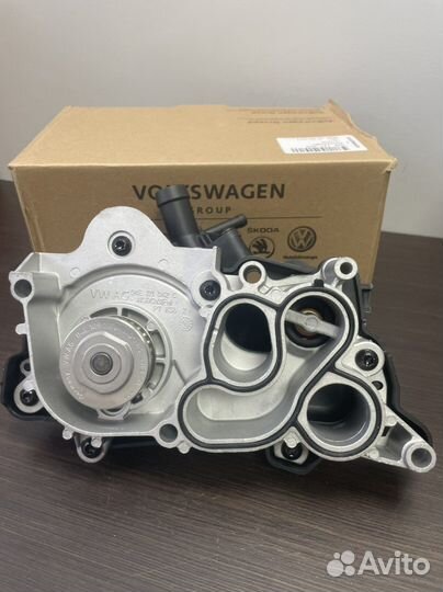 Помпа VAG 04E121600C