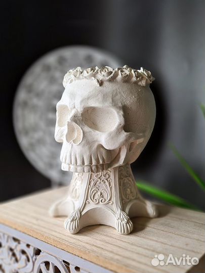 Статуэтка-подставка,сувенир,подарок из гипса Череп