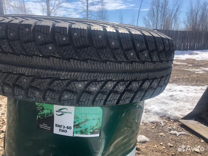 Gislaved Frost 235/70 R16 106