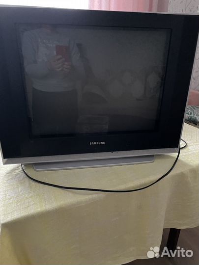 Телевизор samsung