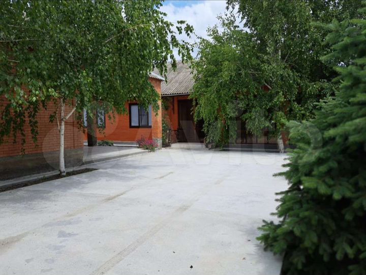 Дом 330 м² на участке 12 сот.