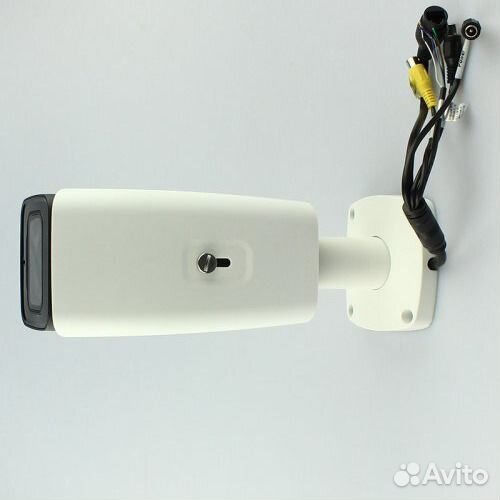 Антивандальная ePoE IP видеокамера 8 Мп для улицы