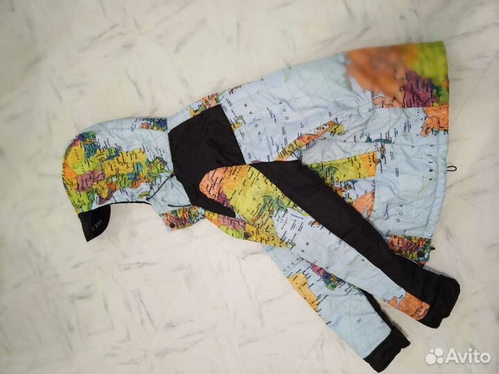 Куртка география карты The north face
