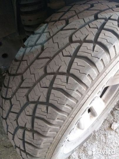Achilles 122 265/70 R16 112T
