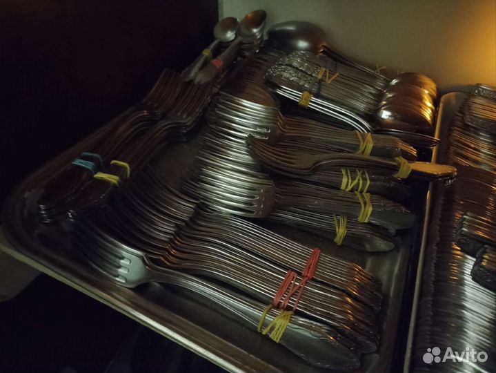 Столовые, десертные и чайные ложки, вилки СССР