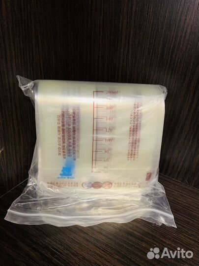 Молокоотсос avent с системой хранения