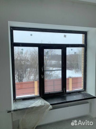 Окрашенные пластиковые двери и окна