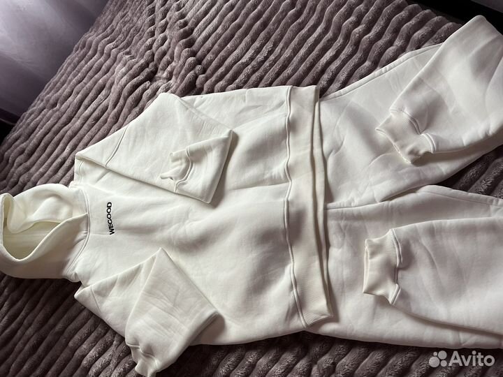 Костюм спортивный