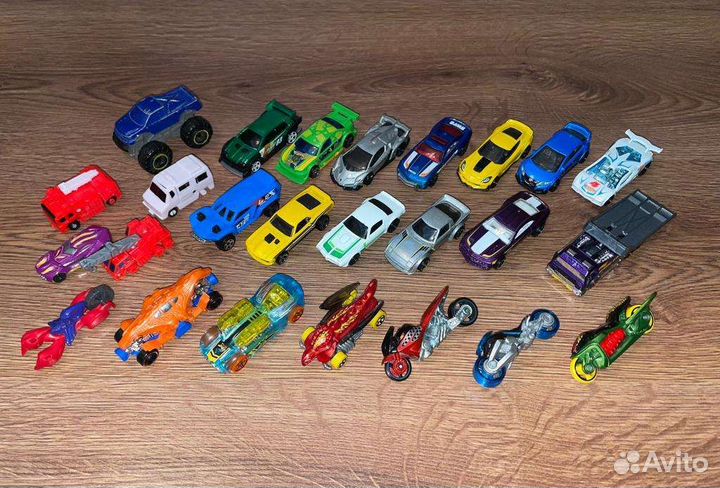 Hot wheels машинки