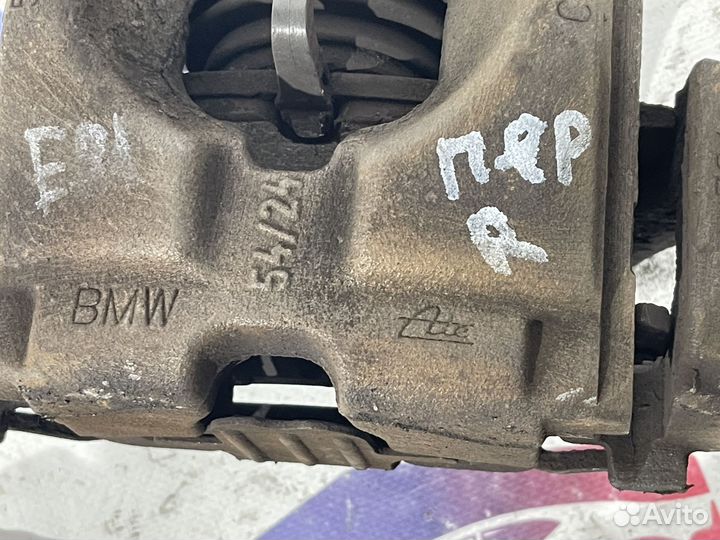 Суппорт передний бмв 1 E-81 E-82 E-87 E-88