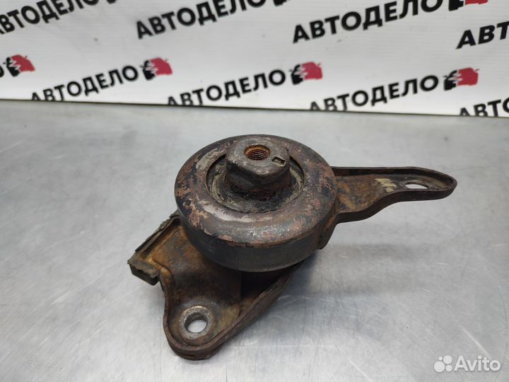 Подушка двс Toyota Camry V30 1992 г.в