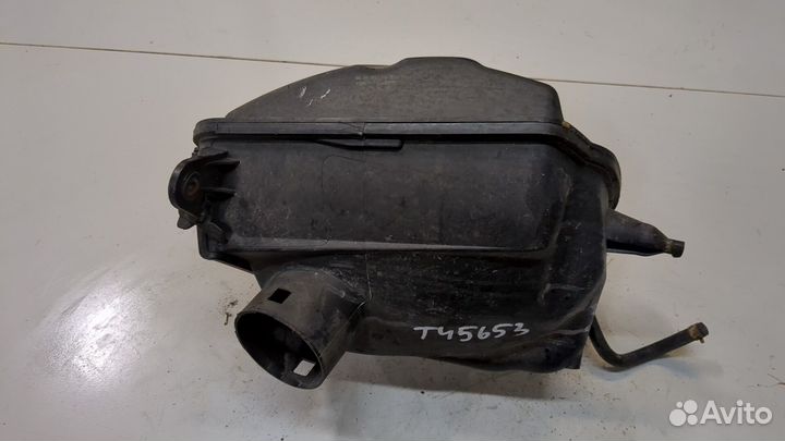 Корпус воздушного фильтра Nissan Qashqai