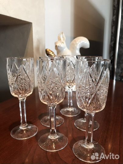 Хрустальные рюмки советских времен
