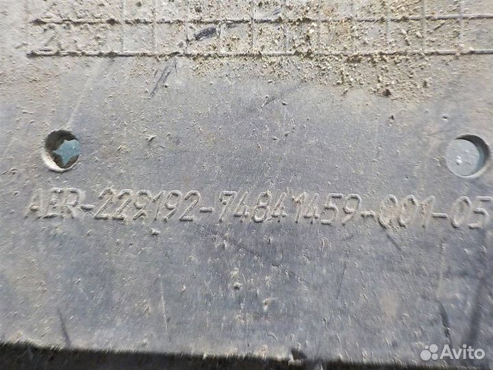 Брызговик задний правый Renault Scenic I 1996-2003