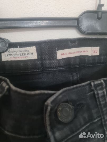 Джинсы женские levis