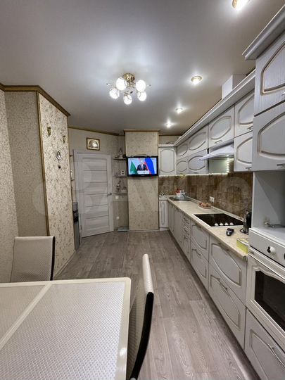 2-к. квартира, 55 м², 4/5 эт.