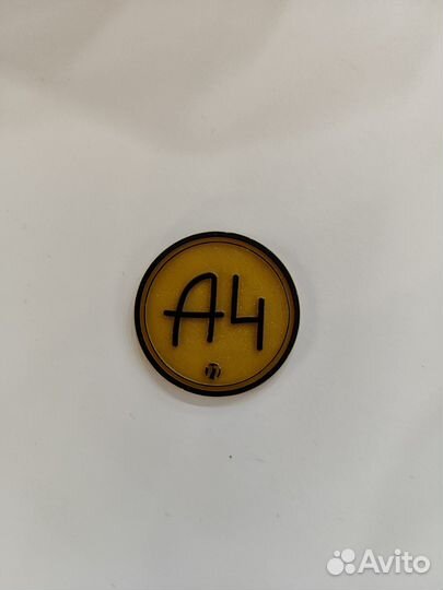 Золотая фишка a4