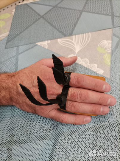 Напалечник для стрельбы из лука