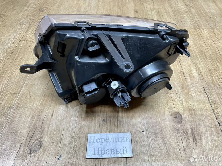 Фары передние Renault Duster 2011 - 2015г