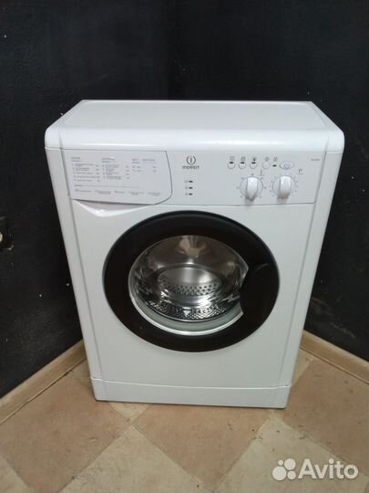 Стиральная машина Индезит узкая