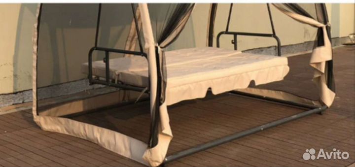 Садовые качели новые