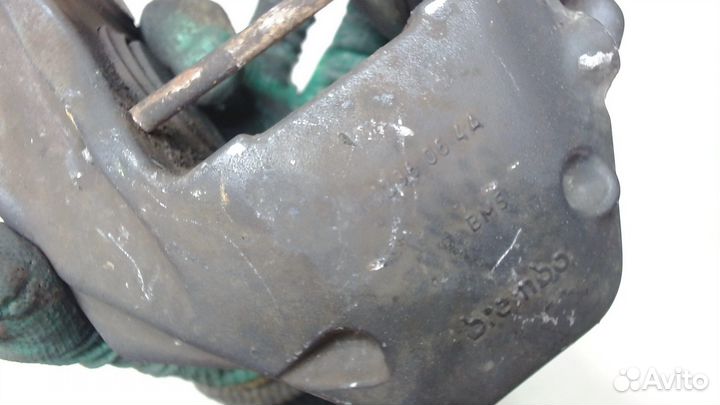 Суппорт Volkswagen Touareg, 2011