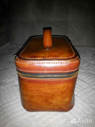 Дамский саквояж для косметики