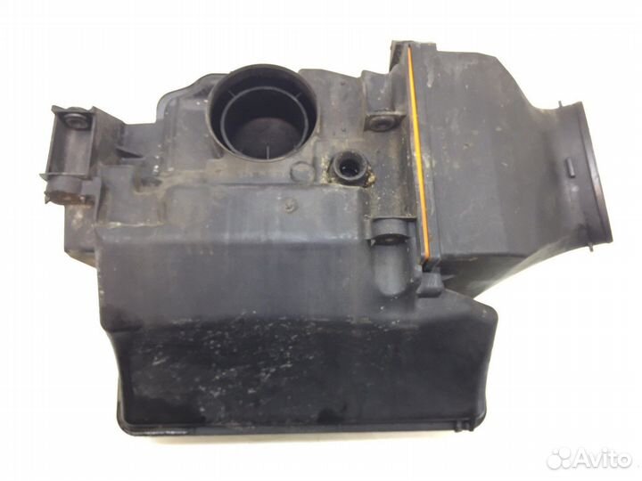 Корпус воздушного фильтра Renault Megane 1.4 I