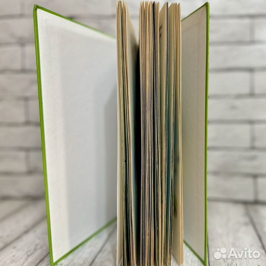 Детская книга стихи и сказки Корней Чуковский