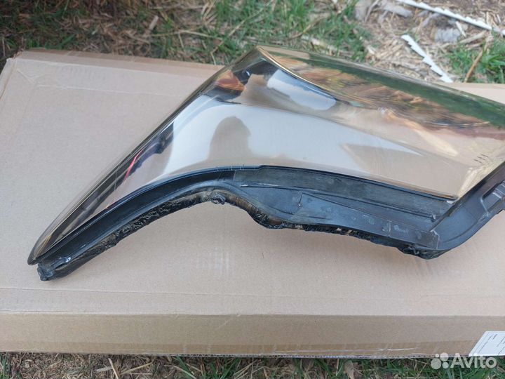 Стекло фары левой Lexus LX 570 2012-2014 ксенон