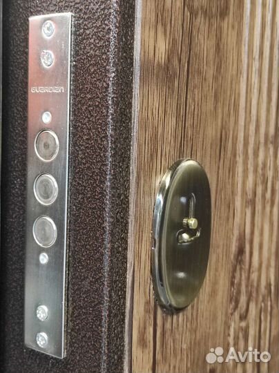 Дверь для дома Ковка орех 100мм