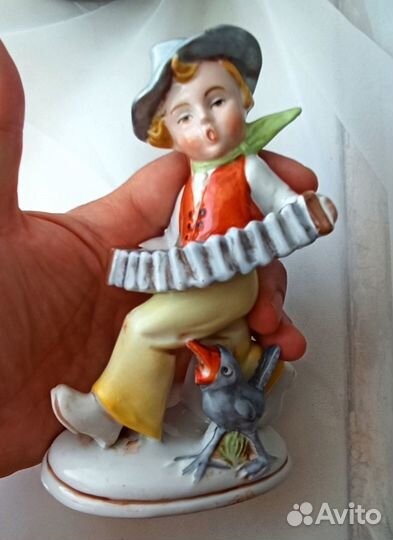 Фарфор статуэтка 