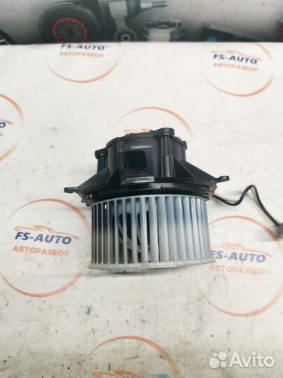 Мотор печки Opel Astra J хетчбэк 1.6 A16XER 115