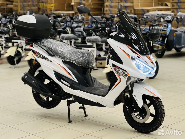 Скутер новый бензиновый 180куб.(49 документы)