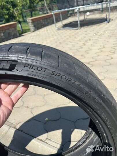 Michelin Pilot Sport 4 S 245/35 R20