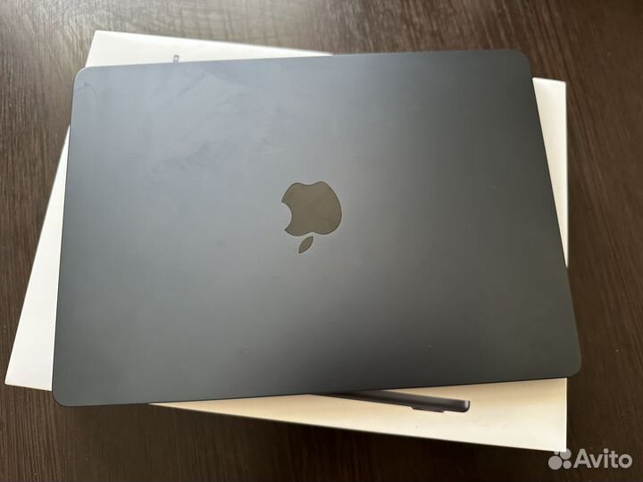 Macbook Air M2 2022 Midnight