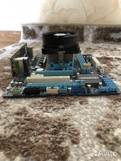 Материнская плата fm1