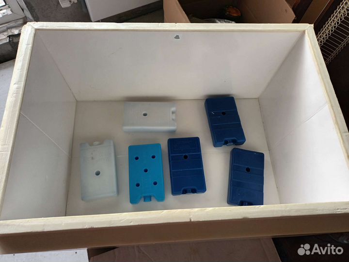 Термоконтейнер с хладоэлементами