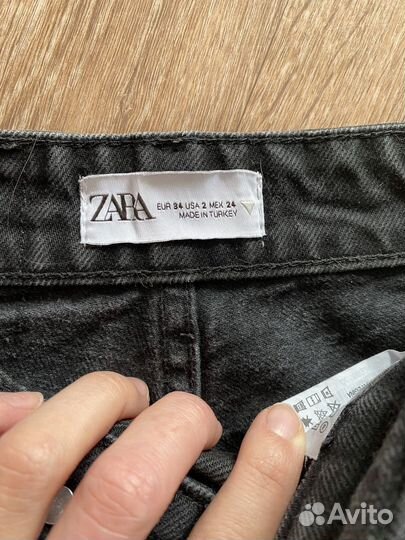 Джинсы трубы zara