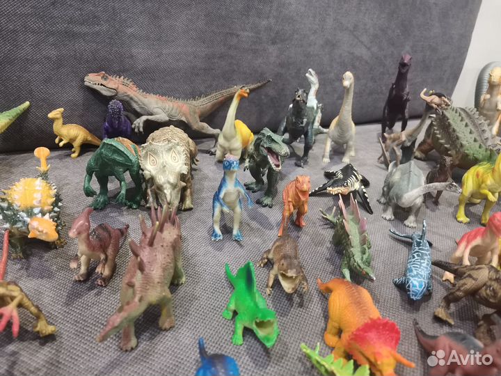 Динозавры набором или поштучно