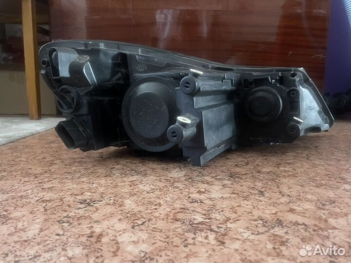 Блок-фара Skoda Octavia