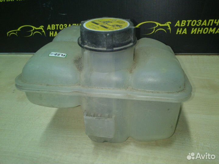 Расширительный бачок Ford Focus 2 Mazda 3 Фокус 2