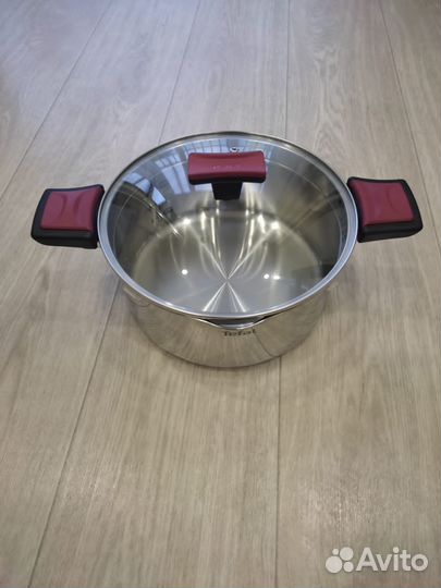 Кастрюля Tefal CookClip 5л. Новая