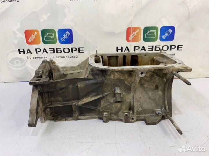 Поддон Toyota Auris