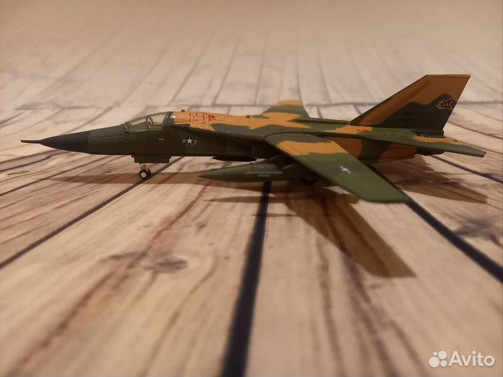 Модель самолёта F-111 Aardvark, металл, М 1:144