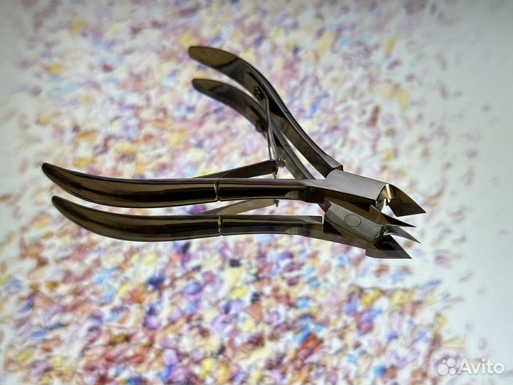 Маникюрные кусачки для кутикул