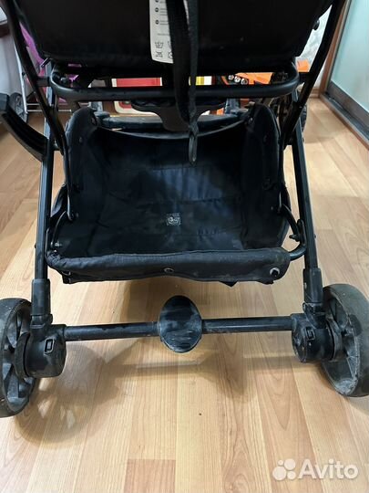 Прогулочная коляска carello