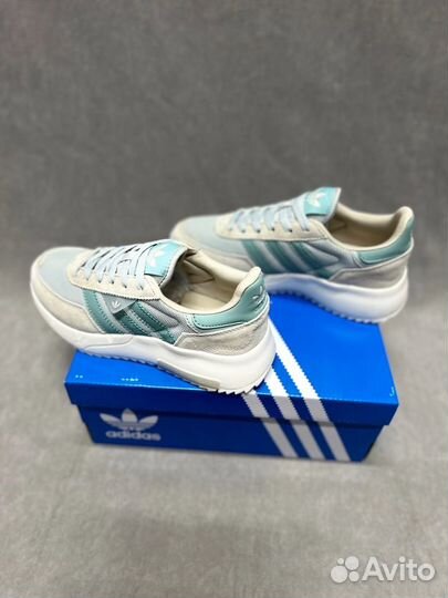 Кроссовки Adidas Retropy F2 женские